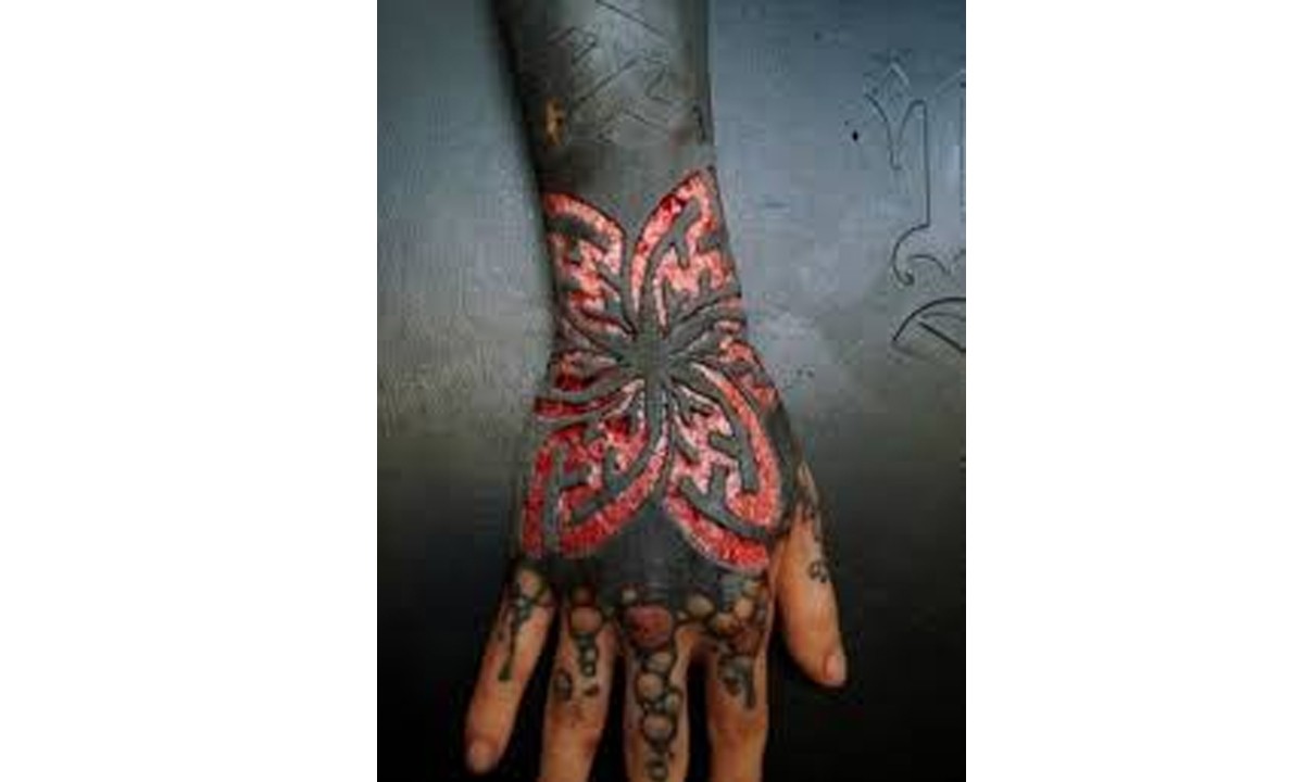 > патологии > bodyart, татуировки, пирсинг, тату