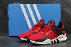 Самые популярные кроссовки