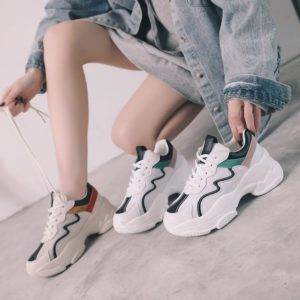 Кроссовки женские: фото