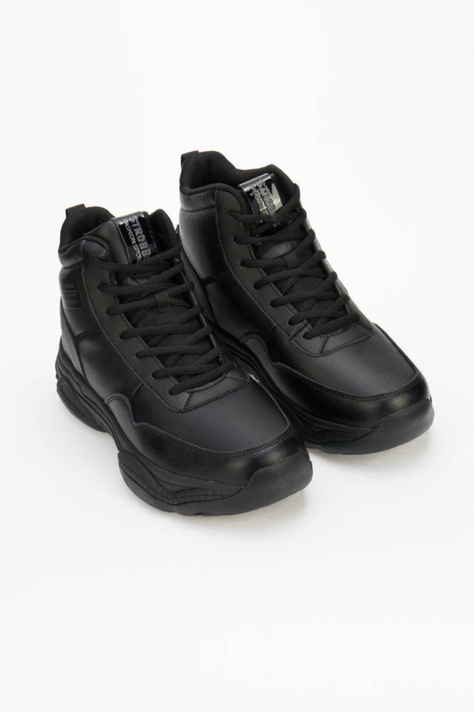 Зимние кроссовки: фото