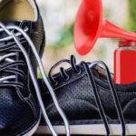 Скрипят кроссовки при ходьбе: что делать