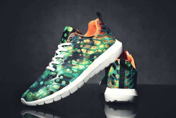 животные принты на зеленых кроссовках