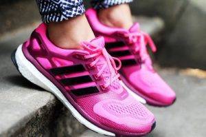 Женские кроссовки Адидас: фото