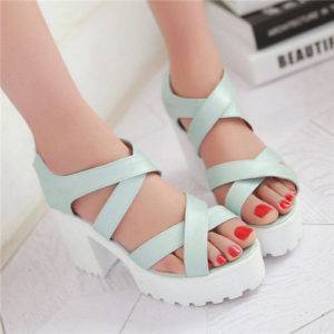 Модные босоножки теплого сезона для стройняшек