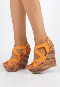 босоножки на пробковой платформе