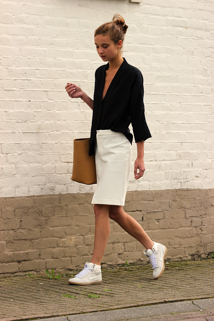 Юбка с кедами