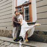 Свадебное платье с кедами