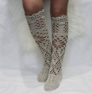 летние вязаные сапожки