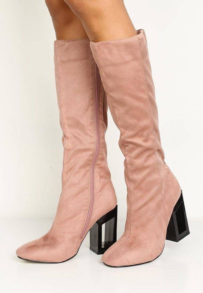 Что лучше на сапогах: велюр или замша 