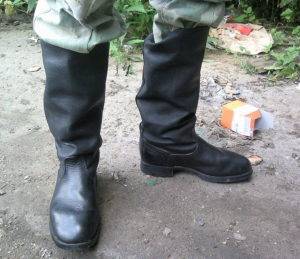 Из чего сделаны кирзовые сапоги