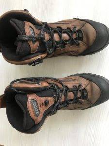 Треккинговые ботинки: что это