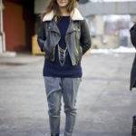 С чем носить синие ботинки