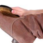 Как почистить замшевые сапоги в домашних условиях