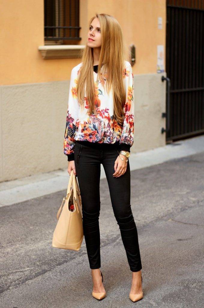 Бежевые туфли на каблуке: фото