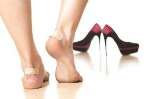 Что делать, если туфли натирают пятки