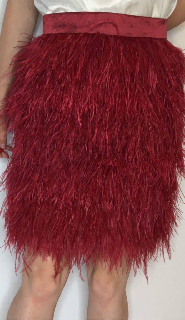 С чем носить бордовые туфли