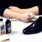 Как убрать царапины на лакированных туфлях