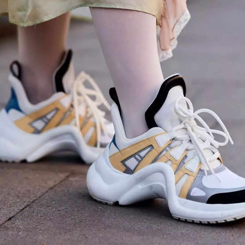 Мода на кроссовки весной 2019