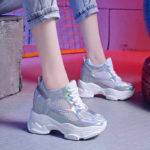 Модные женские кроссовки 2019: фото