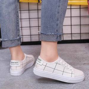 Модные женские кроссовки 2019: фото