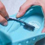 Как постирать кроссовки вручную