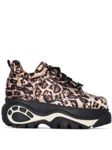 Классические белые кеды