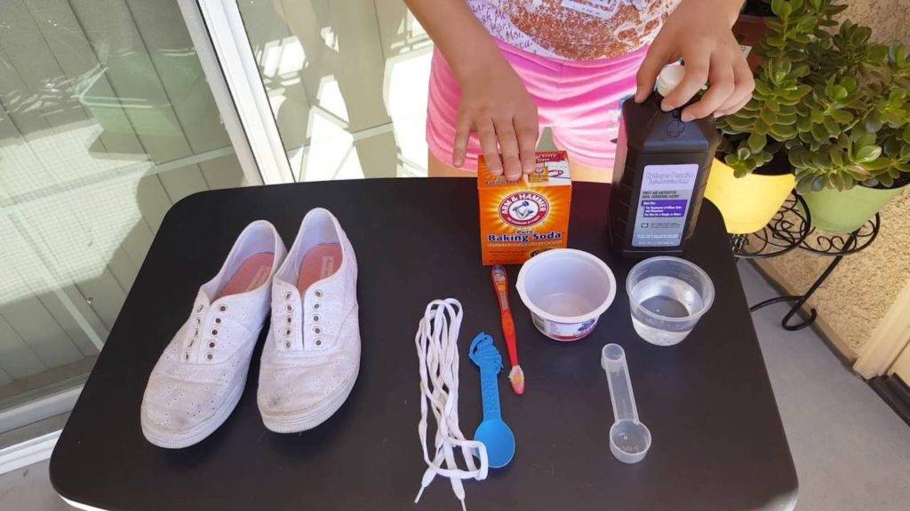 Как отбелить кроссовки белые в домашних условиях