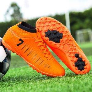 Как выбрать бутсы для мини-футбола