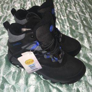 Кроссовки классические 2020