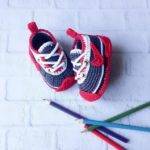 Пинетки-кроссовки крючком