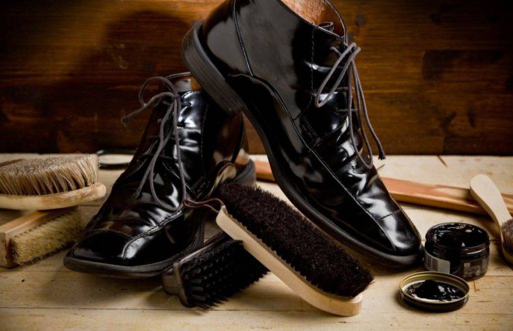 Как правильно ухаживать за кожаной обувью
