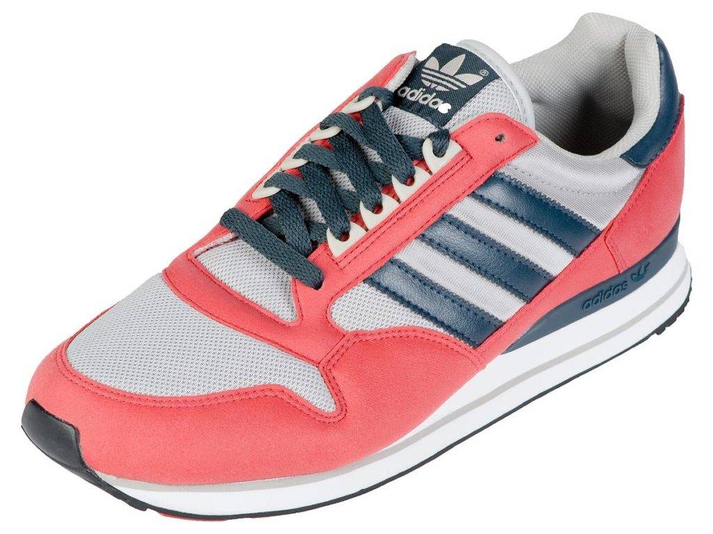 Шнуровка кроссовок Адидас