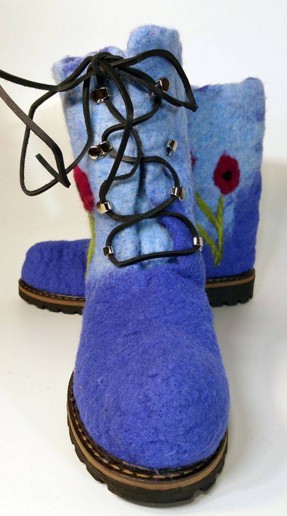 Из чего делают валенки