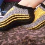 Вязание спицами тапочек-носков с узорами