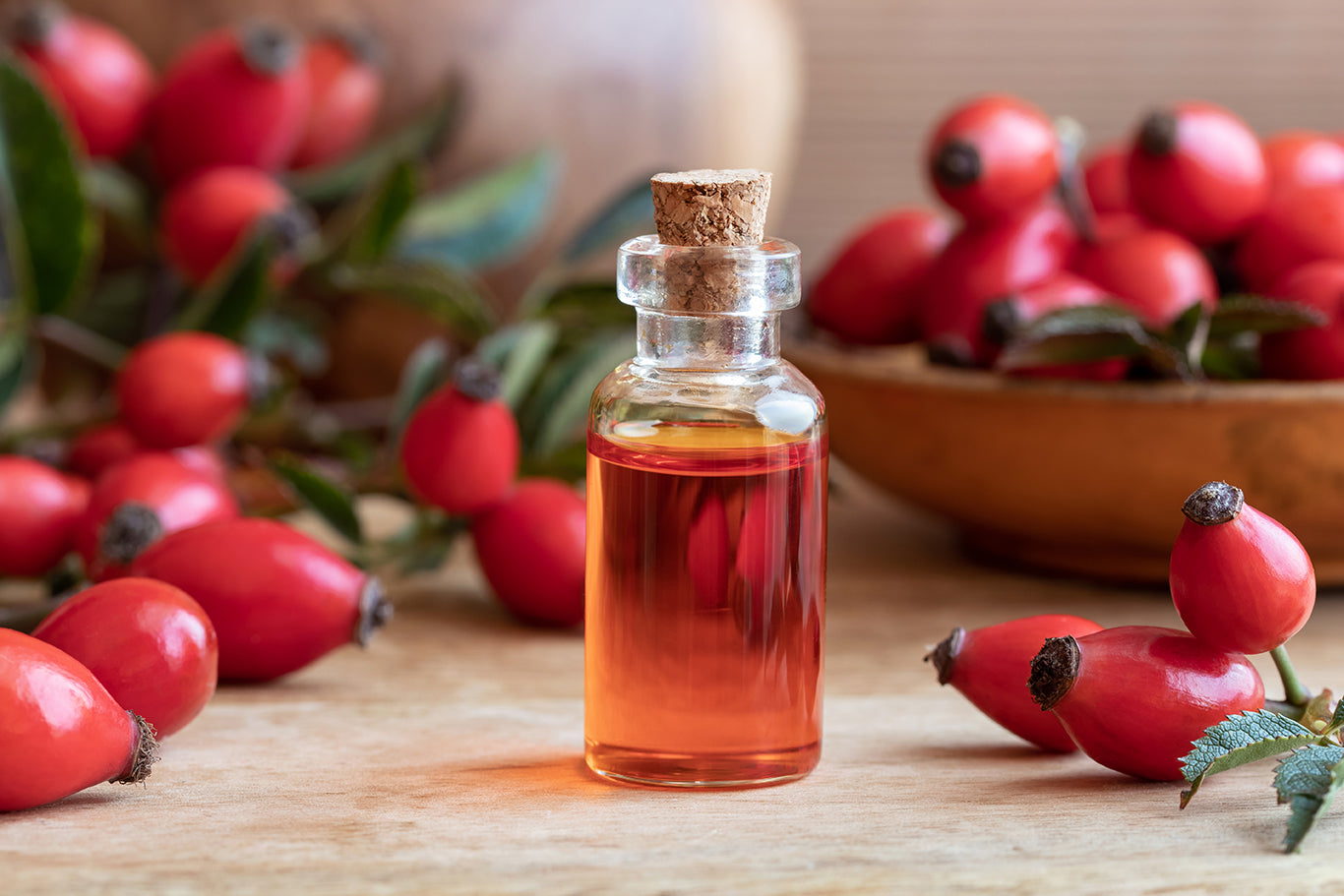 Косметическое масло шиповника для кожи лица: целительная сила природы