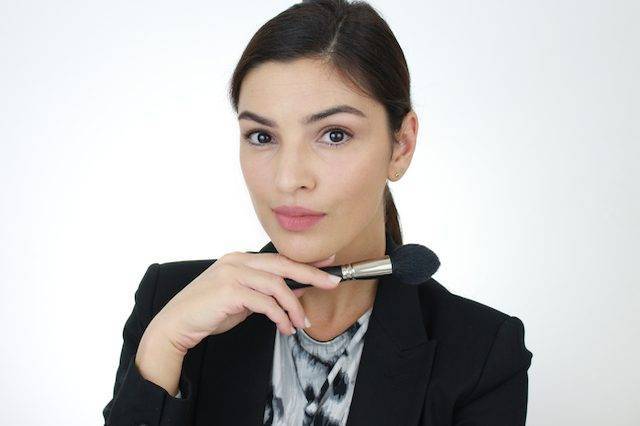 Как сделать макияж деловой женщины, техника выполнения