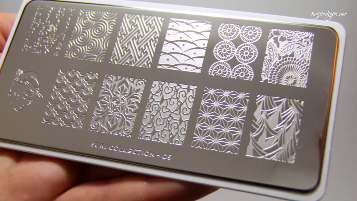 Как делать стемпинг на гель-лак в домашних условиях: процедура правильного нанесения