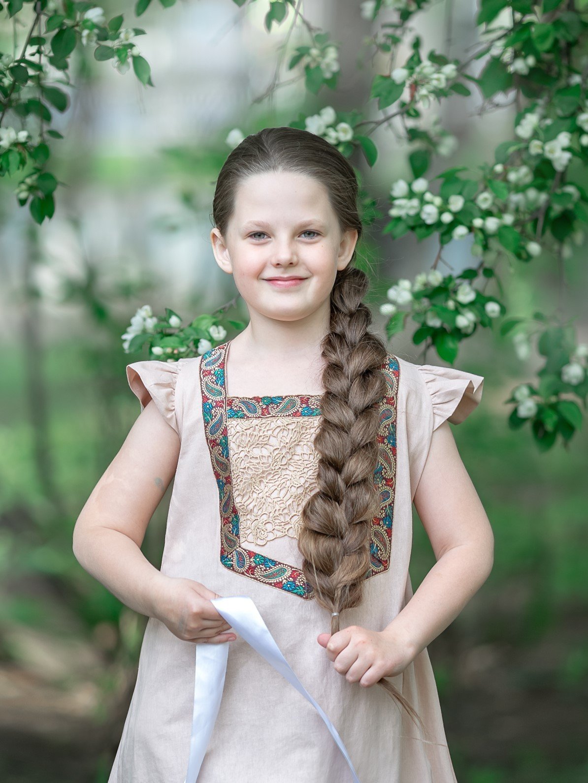 Как научиться самой себе плести косы: распространенные техники, особенности плетения на себе, примеры с фото, советы парикмахеров - janet.ru