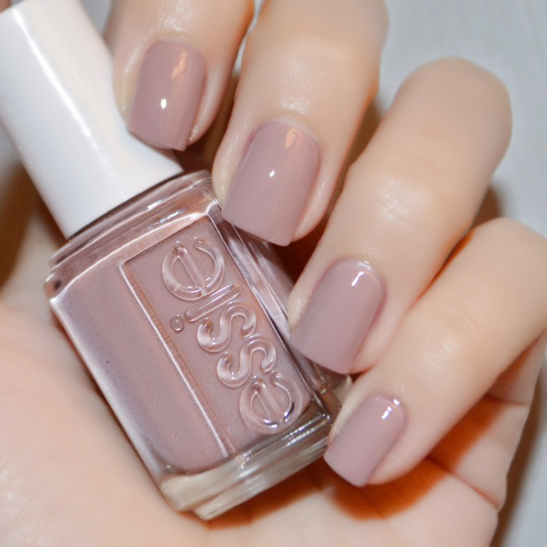 Обзор на essie not just a pretty face 11 и базовое покрытие essie fill the gap