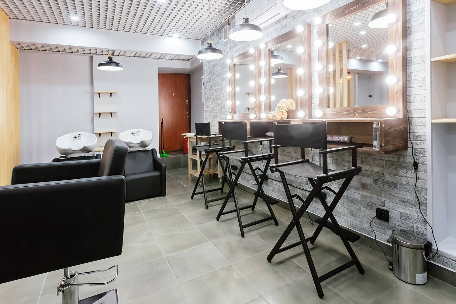 Тренд в индустрии красоты: стоит ли открывать бьюти-коворкинг и каковы особенности бизнеса