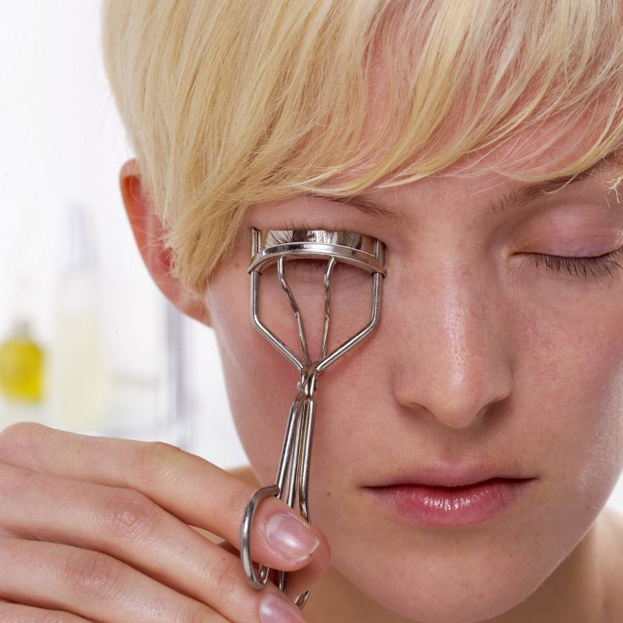Как пользоваться щипцами для завивки ресниц: плойкой touchbeauty, акцентным прибором ubu и другими | moninomama.ru