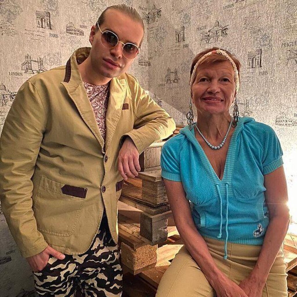 Гоген солнцев: краткая биография, фото и видео